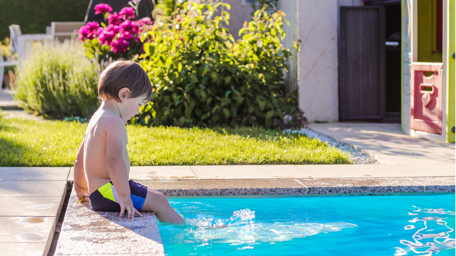 4 dicas para manter a piscina limpa e na temperatura certa